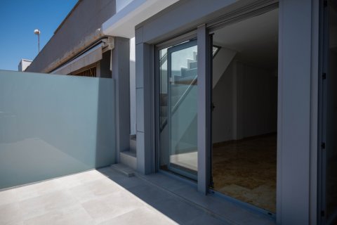 Apartment for sale Torrevieja, Alicante, Spain 2 bedrooms,  No. 115459 - photo 14