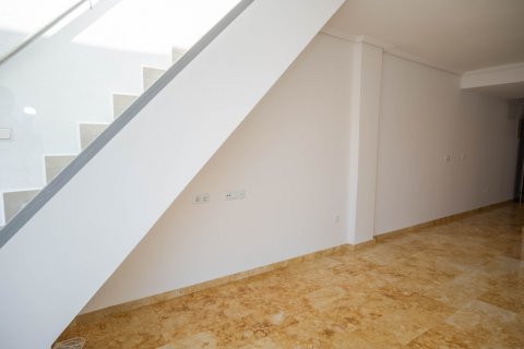 Apartment for sale Torrevieja, Alicante, Spain 2 bedrooms,  No. 115459 - photo 10