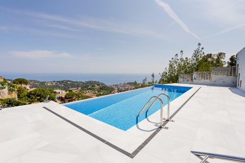 House for sale Lloret de Mar, Girona, Spain 4 bedrooms, 223 sq.m. No. 96133 - photo 10