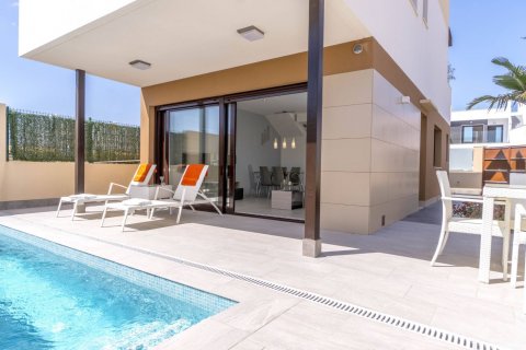 Talo myytävänä San Pedro del Pinatar, Murcia, Espanja, 3 makuuhuonetta, 105 m2 No. 23257 - kuva 1