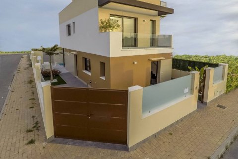 Talo myytävänä San Pedro del Pinatar, Murcia, Espanja, 4 makuuhuonetta, 105 m2 No. 23279 - kuva 18