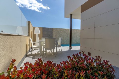 Talo myytävänä San Pedro del Pinatar, Murcia, Espanja, 4 makuuhuonetta, 105 m2 No. 23279 - kuva 17