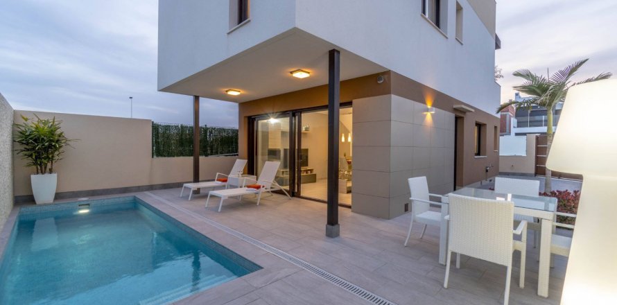 Сasa San Pedro del Pinatar, Murcia, España 4 dormitorios, 105 m2 No. 23262