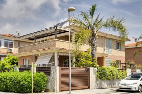 House for sale Cambrils, Tarragona, Spain 5 bedrooms, 310 sq.m. No. 104371 - photo 4