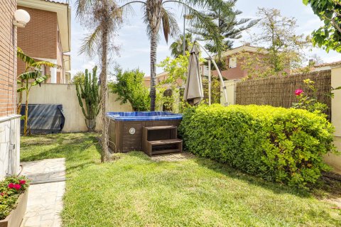 House for sale Cambrils, Tarragona, Spain 5 bedrooms, 310 sq.m. No. 104371 - photo 16