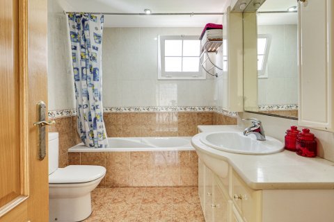 House for sale Cambrils, Tarragona, Spain 5 bedrooms, 310 sq.m. No. 104371 - photo 21