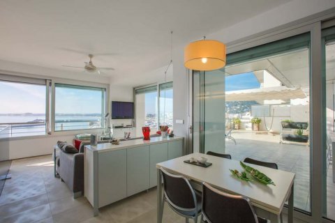 Apartamento en venta L'Escala, Gerona, España 3 dormitorios, 300 m2 No. 21392 - foto 11