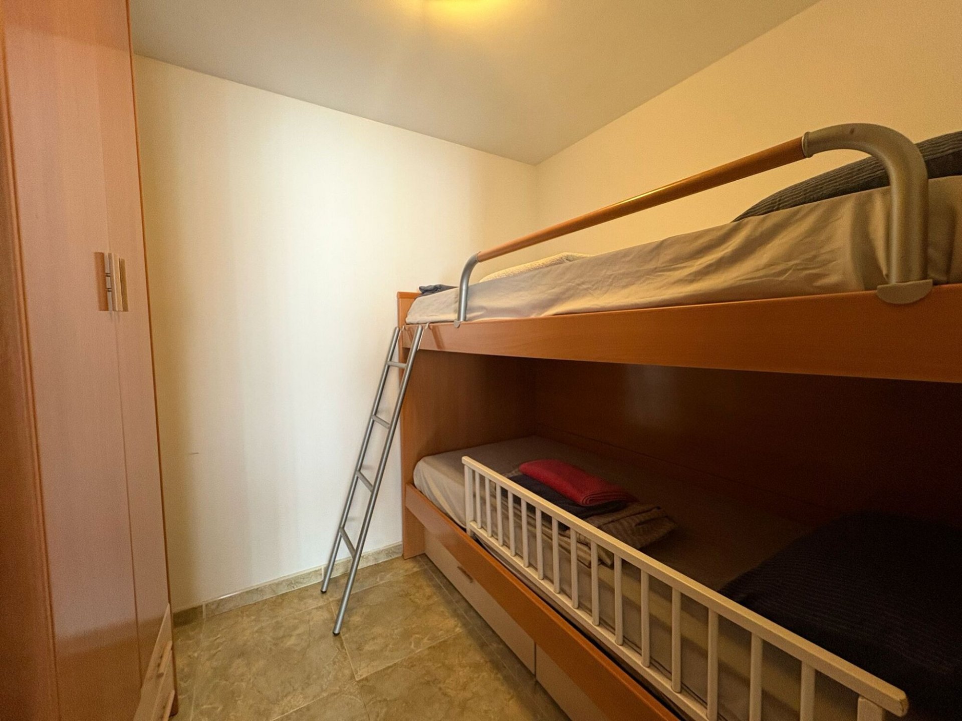 Apartment à Lloret de Mar, Girona, Espagne 3 chambres, 83 m2 No. 22103