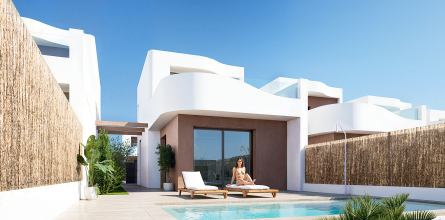 Casa a Los Montesinos, Alicante, Spagna 3 camere da letto, 129 mq. N° 95563