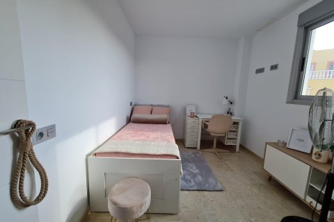 Продажа квартиры в Урбанизация Лас-Филипинас, Аликанте, Испания 2 спальни, 65м2 №117614 - фото 22