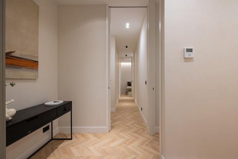 Apartamento en venta Madrid, España 2 dormitorios, 112 m2 No. 87286 - foto 9