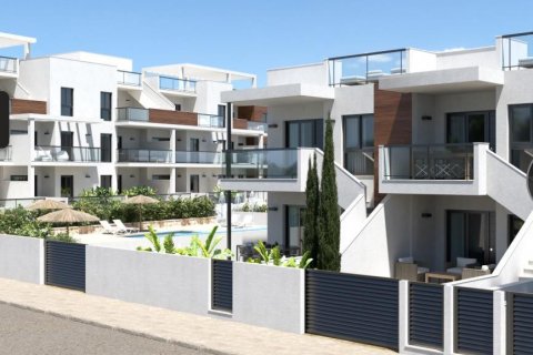 Bungalow for sale Torre de la Horadada, Alicante, Spain 2 bedrooms, 72 sq.m. No. 109084 - photo 1