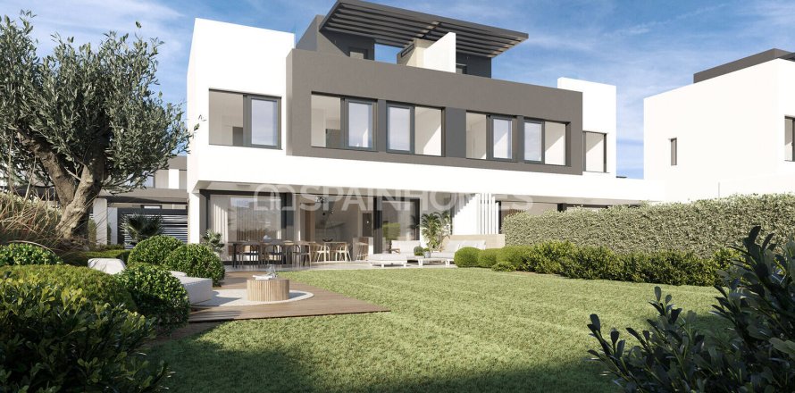 Villa i Estepona, Malaga, Spanien 3 sovrum, 181 kvm. Nr. 48398