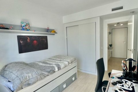 Продажа квартиры в Бенидорм, Аликанте, Испания 2 спальни, 114м2 №118024 - фото 20