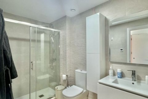 Продажа квартиры в Бенидорм, Аликанте, Испания 2 спальни, 114м2 №118024 - фото 18