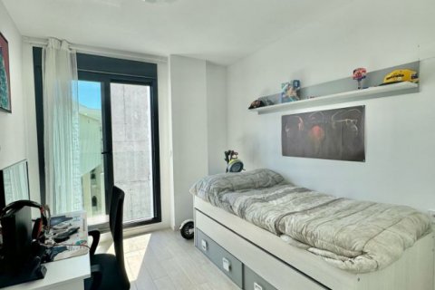 Продажа квартиры в Бенидорм, Аликанте, Испания 2 спальни, 114м2 №118024 - фото 21