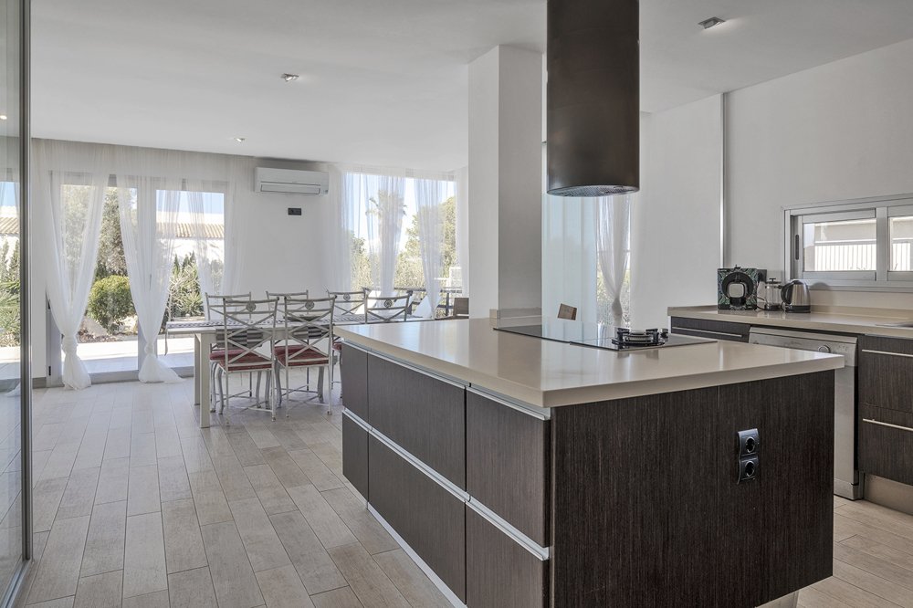Villa in Llucmajor, Mallorca, Spain 4 bedrooms, 290 sq.m. No. 109920
