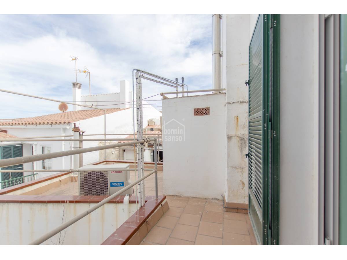 Proprietà commerciale a Mahon, Menorca, Spagna 4 camere da letto, 332 mq. N° 102745