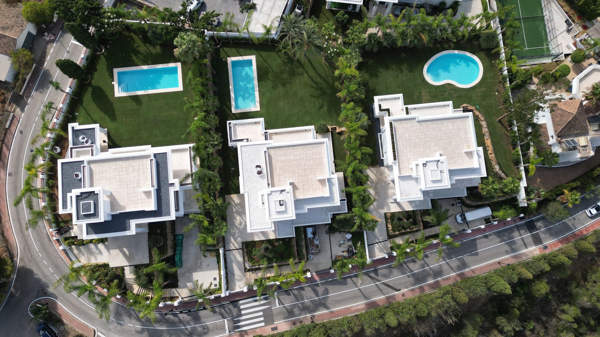 Villa i Marbella, Malaga, Spanien 6 sovrum, 647 kvm. Nr. 30305