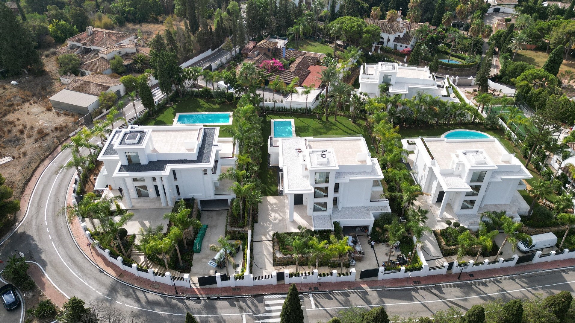 Villa i Marbella, Malaga, Spanien 6 sovrum, 647 kvm. Nr. 30305