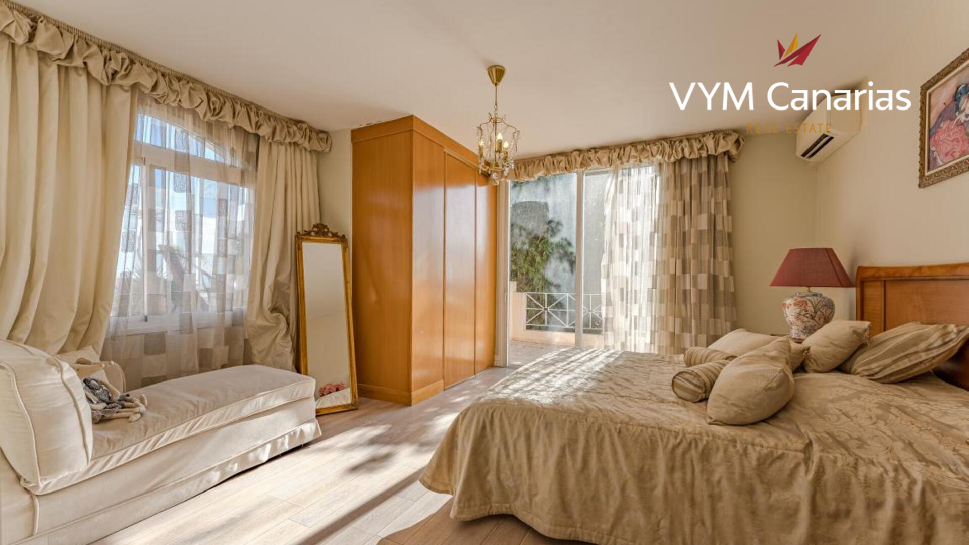 Villa i La Caleta, Ibiza, Spanien 5 sovrum, 732 kvm. Nr. 87303
