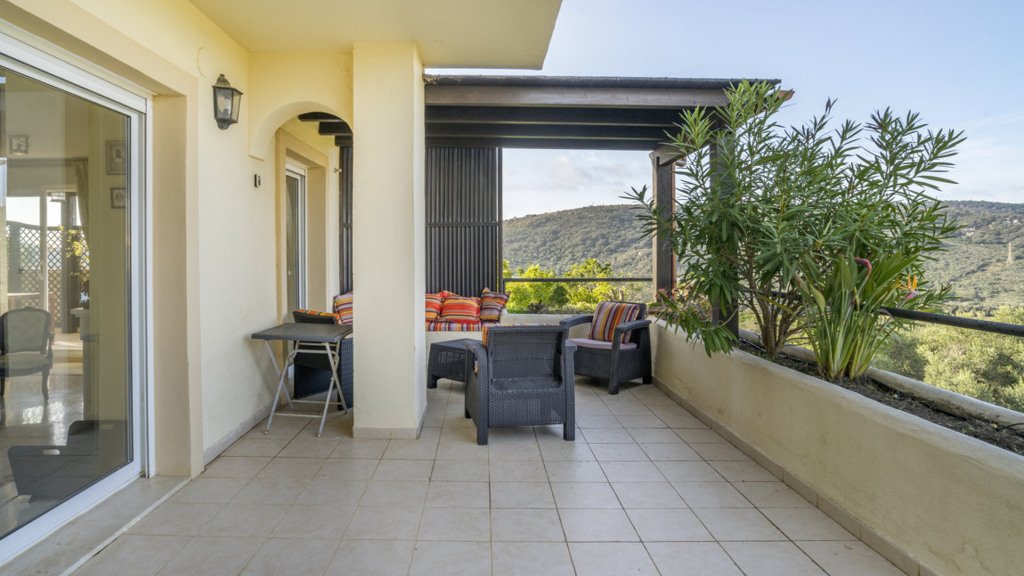 Takvåning i San Roque, Cadiz, Spanien 4 sovrum, 160 kvm. Nr. 92828