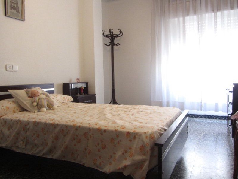 Kaupunkipientalo Guardamar del Segura, Alicante, Espanja 4 makuuhuonetta, 220 m2 No. 91368
