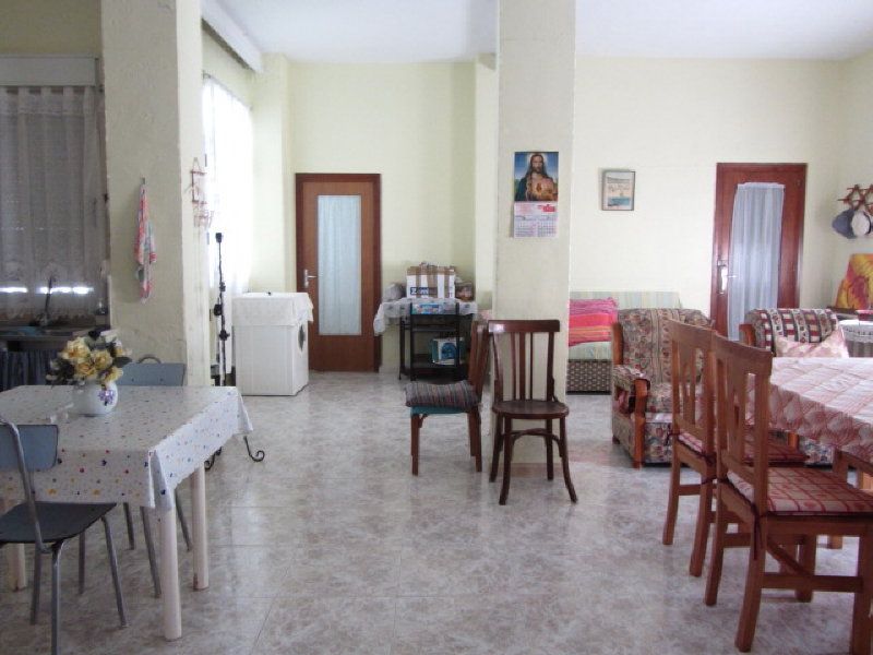 Kaupunkipientalo Guardamar del Segura, Alicante, Espanja 4 makuuhuonetta, 220 m2 No. 91368