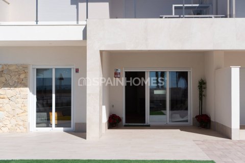 Apartment for sale Guardamar del Segura, Alicante, Spain 2 bedrooms, 77 sq.m. No. 62838 - photo 1