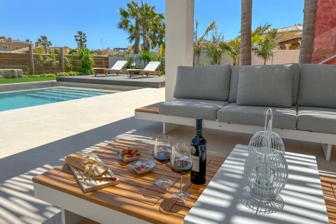 Huvila myytävänä Cuevas del Almanzora, Almeria, Espanja, 3 makuuhuonetta, 136 m2 No. 114829 - kuva 7