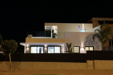 Villa for sale Daya Nueva, Alicante, Spain 3 bedrooms, 128 sq.m. No. 114711 - photo 11