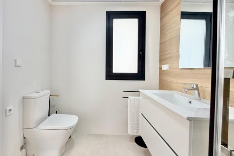 Kaupunkipientalo myytävänä Cox, Alicante, Espanja, 2 makuuhuonetta, 81 m2 No. 114699 - kuva 18
