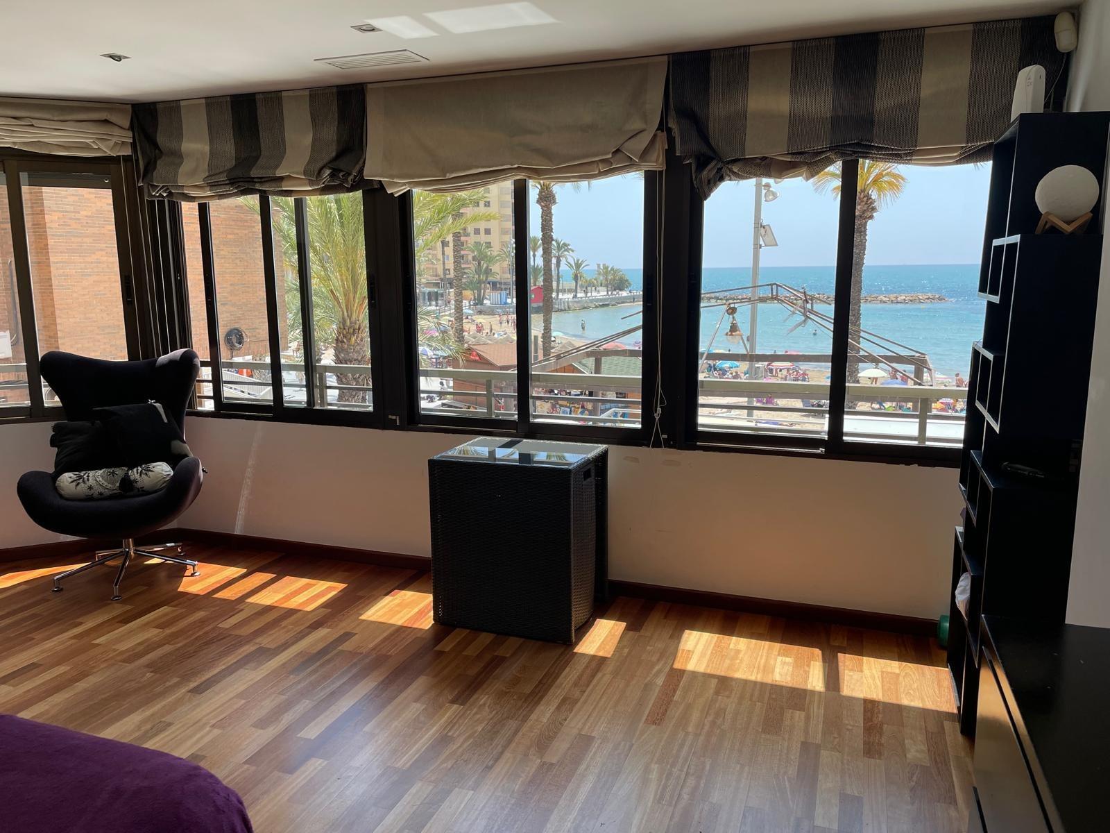 Radhus i Torrevieja, Alicante, Spanien 4 sovrum, 152 kvm. Nr. 115704