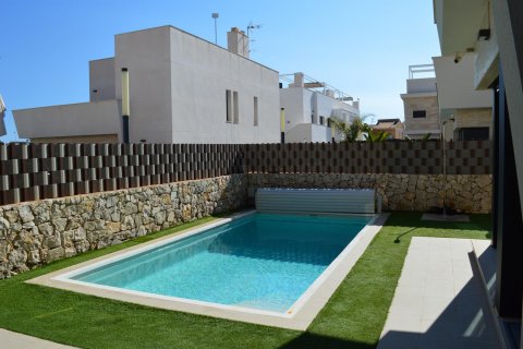 Villa zum Verkauf Pilar de la Horadada, Alicante, Spanien 3 Schlafzimmer, 108 m2 Nr. 115835 - Foto 1