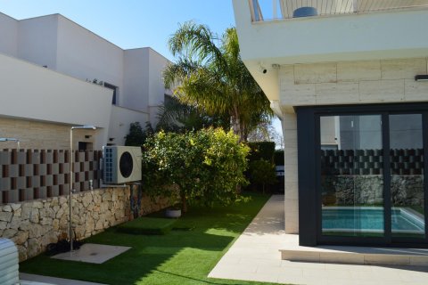 Villa zum Verkauf Pilar de la Horadada, Alicante, Spanien 3 Schlafzimmer, 108 m2 Nr. 115835 - Foto 2