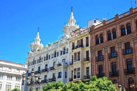 Commercial property for sale Cordoba, Spain 29 bedrooms, 1400 sq.m. No. 117574 - photo 1