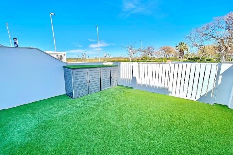 Продажа бунгало в Торре-де-ла-Орадада, Аликанте, Испания 3 спальни, 65м2 №117576 - фото 4