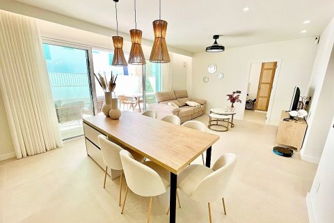 Продажа бунгало в Торре-де-ла-Орадада, Аликанте, Испания 3 спальни, 65м2 №117576 - фото 17