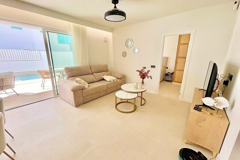 Продажа бунгало в Торре-де-ла-Орадада, Аликанте, Испания 3 спальни, 65м2 №117576 - фото 13