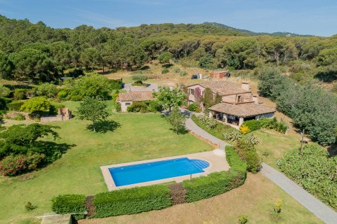 Сasa en venta Sant Feliu de Guíxols, Gerona, España 6 dormitorios, 320 m2 No. 48074 - foto 4