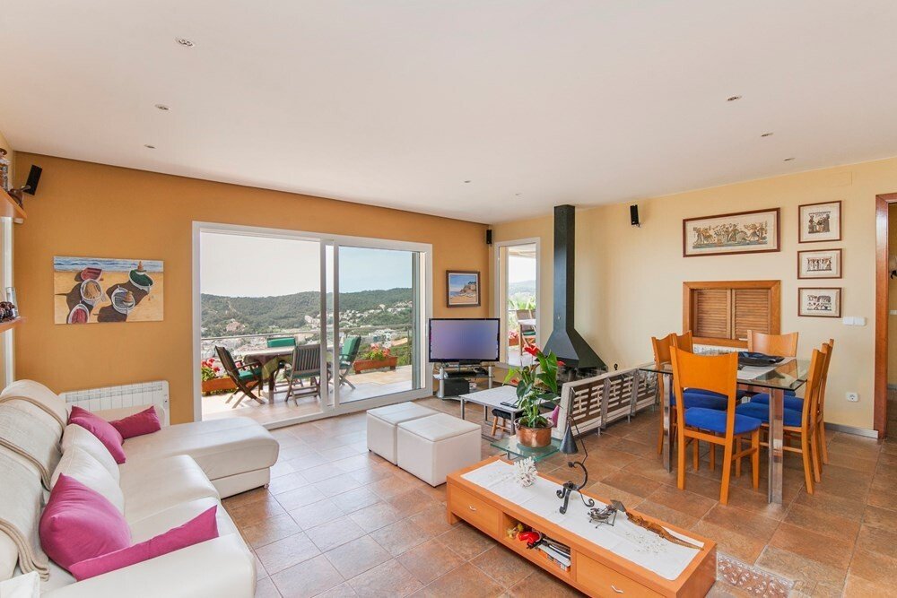 Dom w Tossa de Mar, Girona, Hiszpania 4 sypialnie, 242 mkw. nr 22434