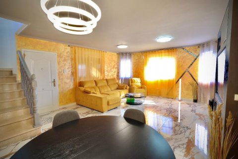 Villa for sale San Miguel de Salinas, Alicante, Spain 4 bedrooms, 163 sq.m. No. 115154 - photo 7