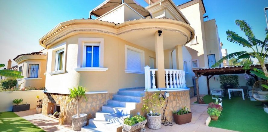 Villa San Miguel de Salinas, Alicante, Spain 4 bedrooms, 163 sq.m. No. 115154