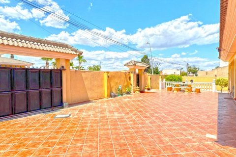 Villa for sale Torrevieja, Alicante, Spain 6 bedrooms, 340 sq.m. No. 115149 - photo 4