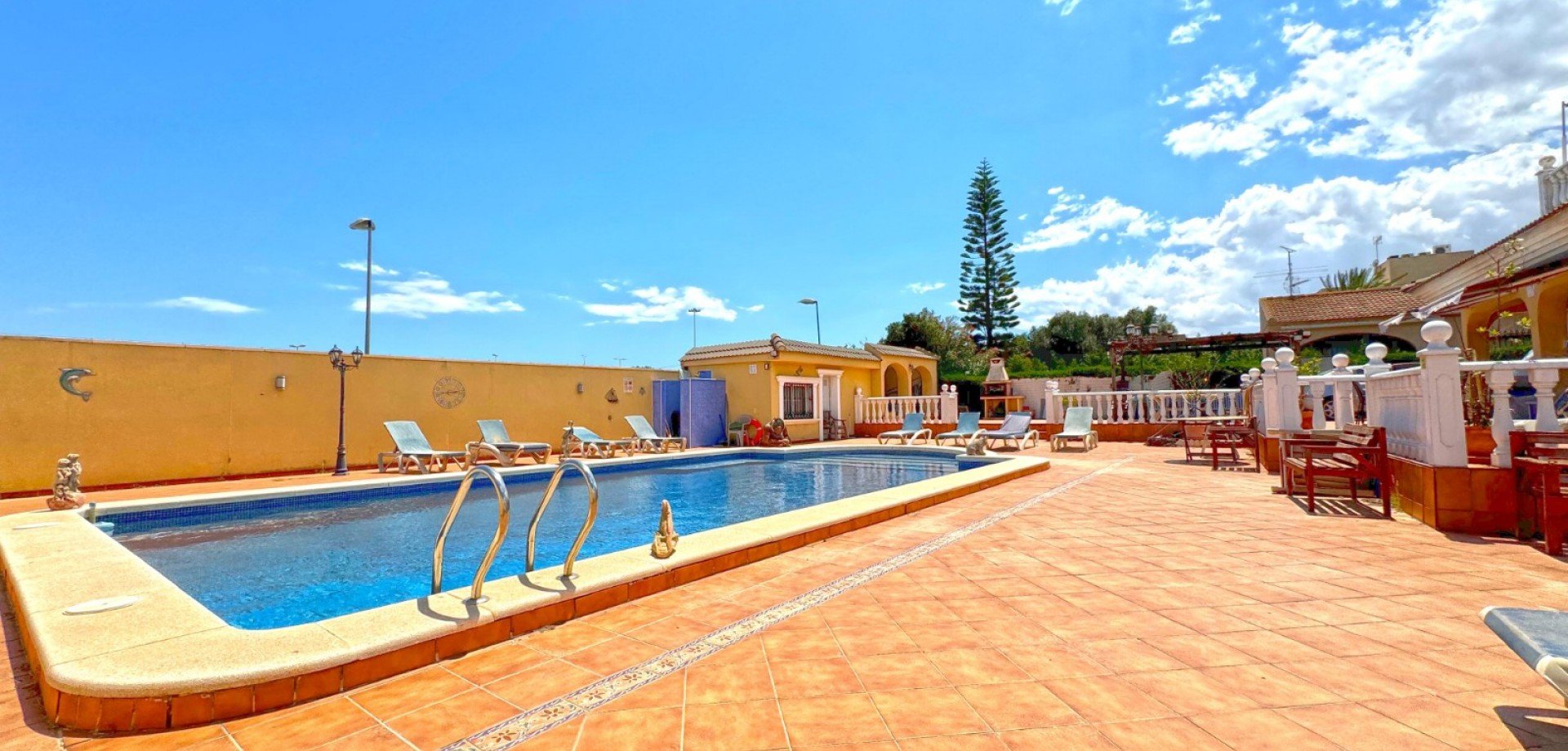 Willa w Torrevieja, Alicante, Hiszpania 6 sypialni, 340 mkw. nr 115149