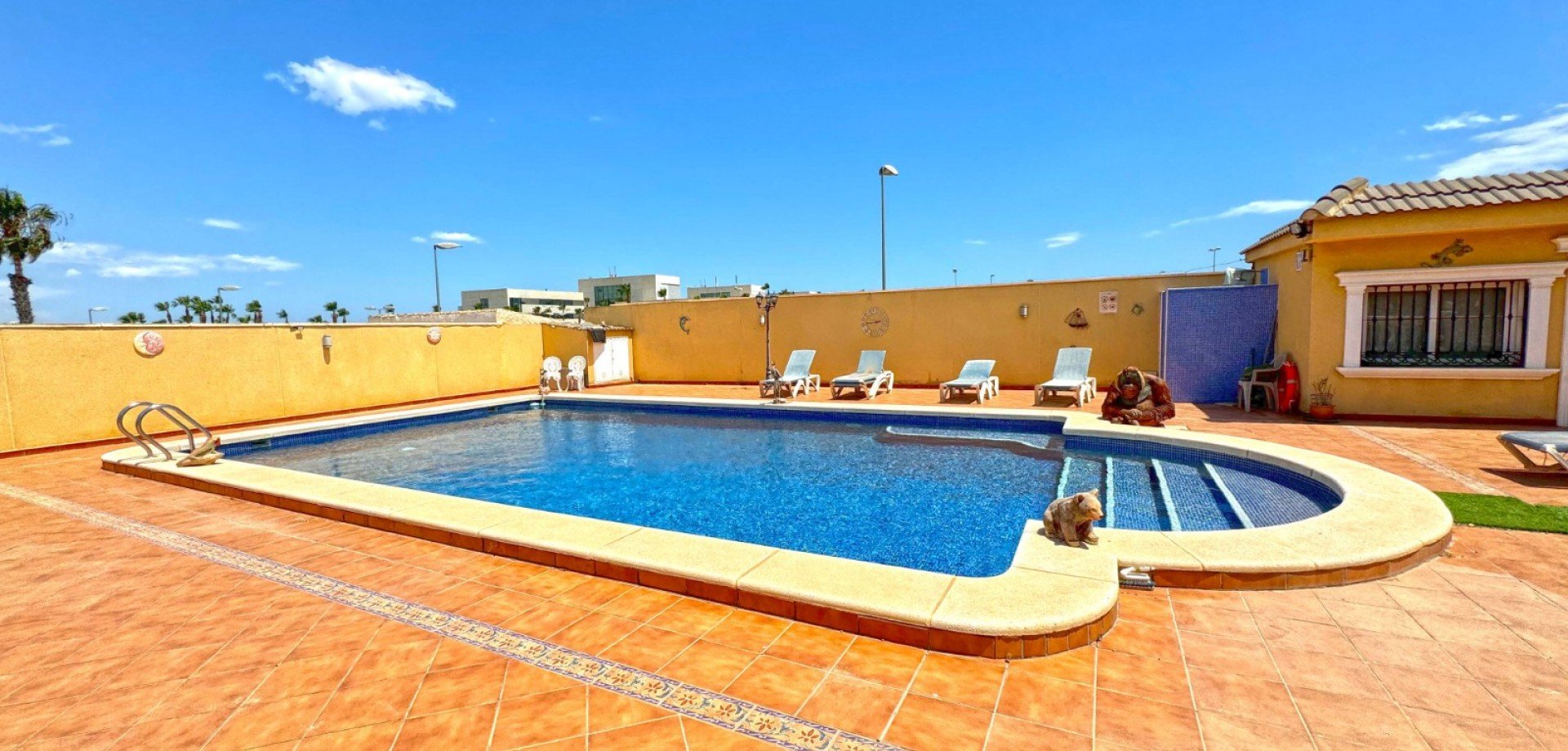 Willa w Torrevieja, Alicante, Hiszpania 6 sypialni, 340 mkw. nr 115149