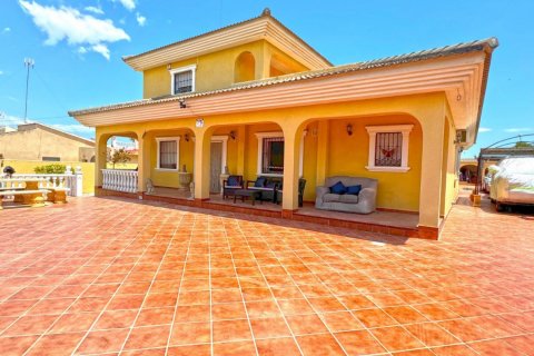 Villa for sale Torrevieja, Alicante, Spain 6 bedrooms, 340 sq.m. No. 115149 - photo 2