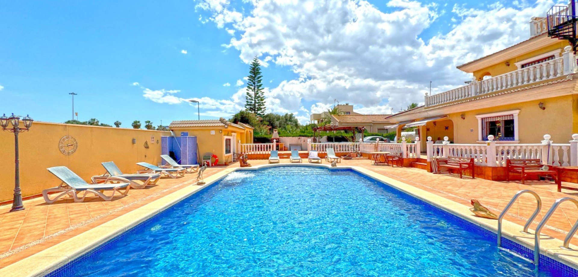 Willa w Torrevieja, Alicante, Hiszpania 6 sypialni, 340 mkw. nr 115149