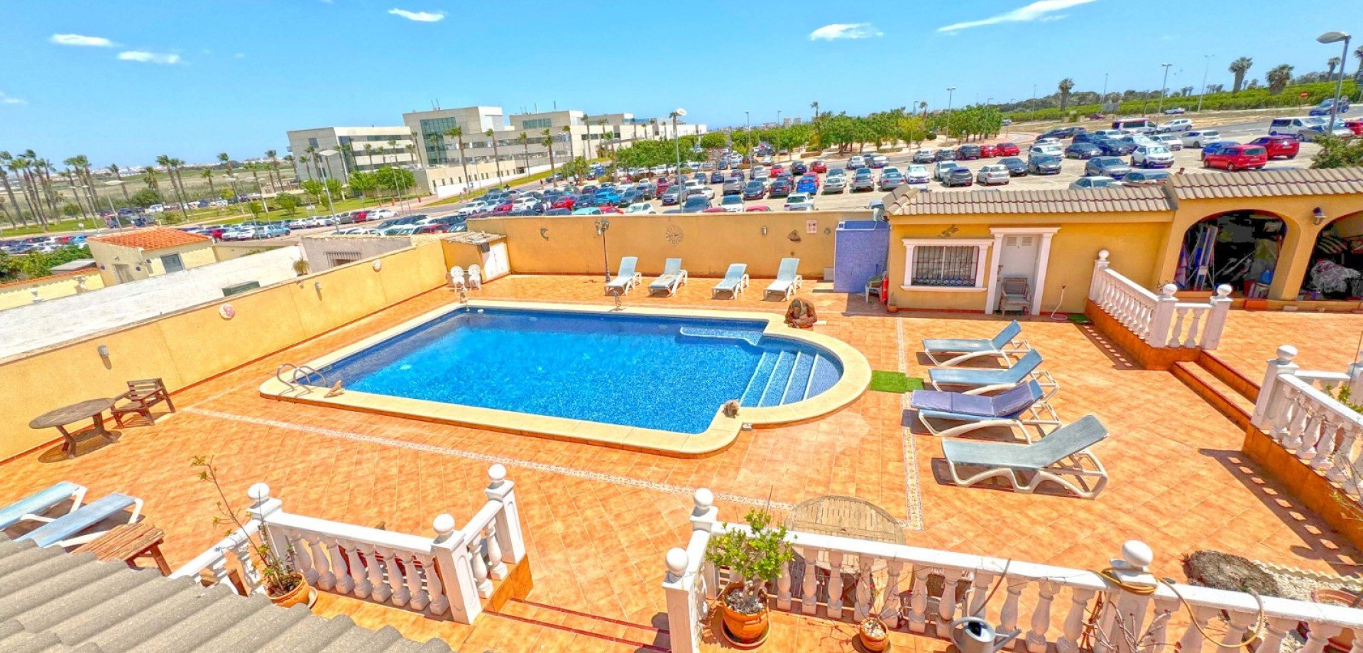 Willa w Torrevieja, Alicante, Hiszpania 6 sypialni, 340 mkw. nr 115149
