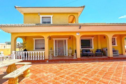 Villa for sale Torrevieja, Alicante, Spain 6 bedrooms, 340 sq.m. No. 115149 - photo 6
